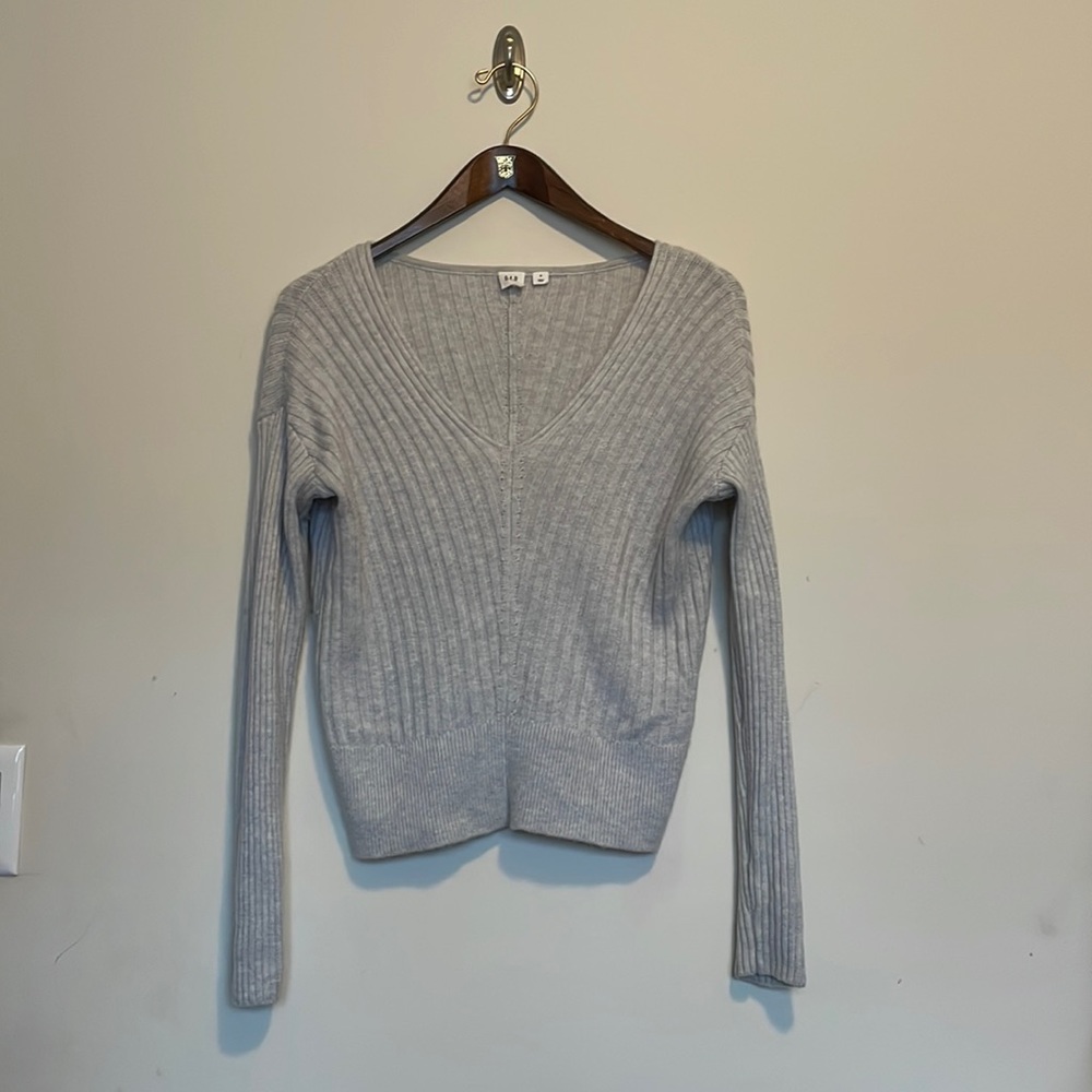 GAP Cable Grey knit sweater